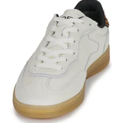 ALLEY OFF WHITE WOMAN