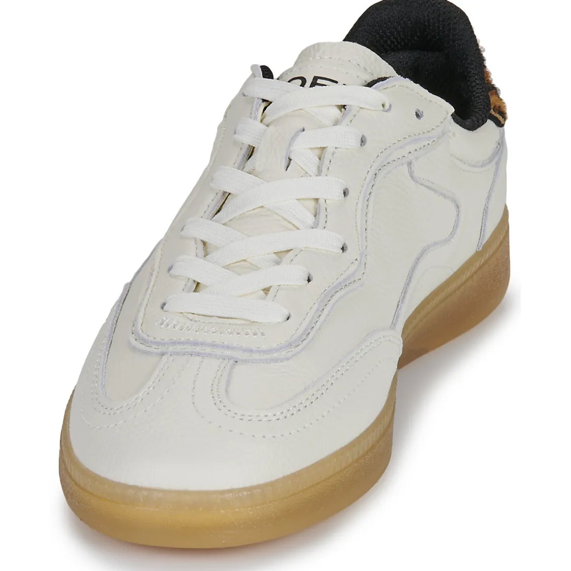 ALLEY OFF WHITE WOMAN