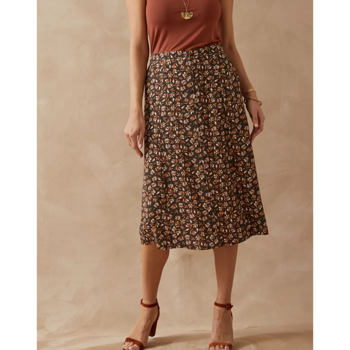 by - Jupe boutonnée élastiquée