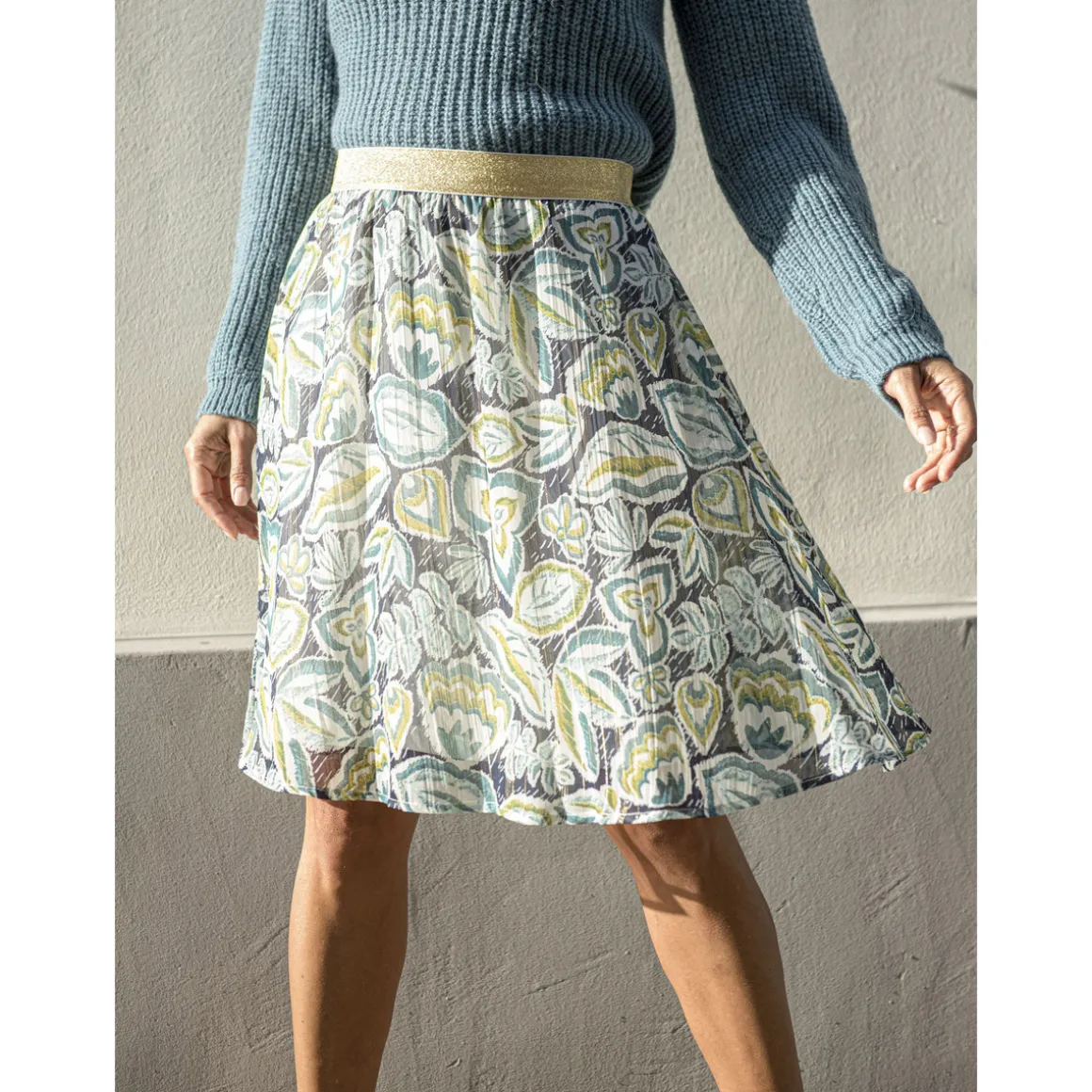 by - Jupe courte élastiquée en voile