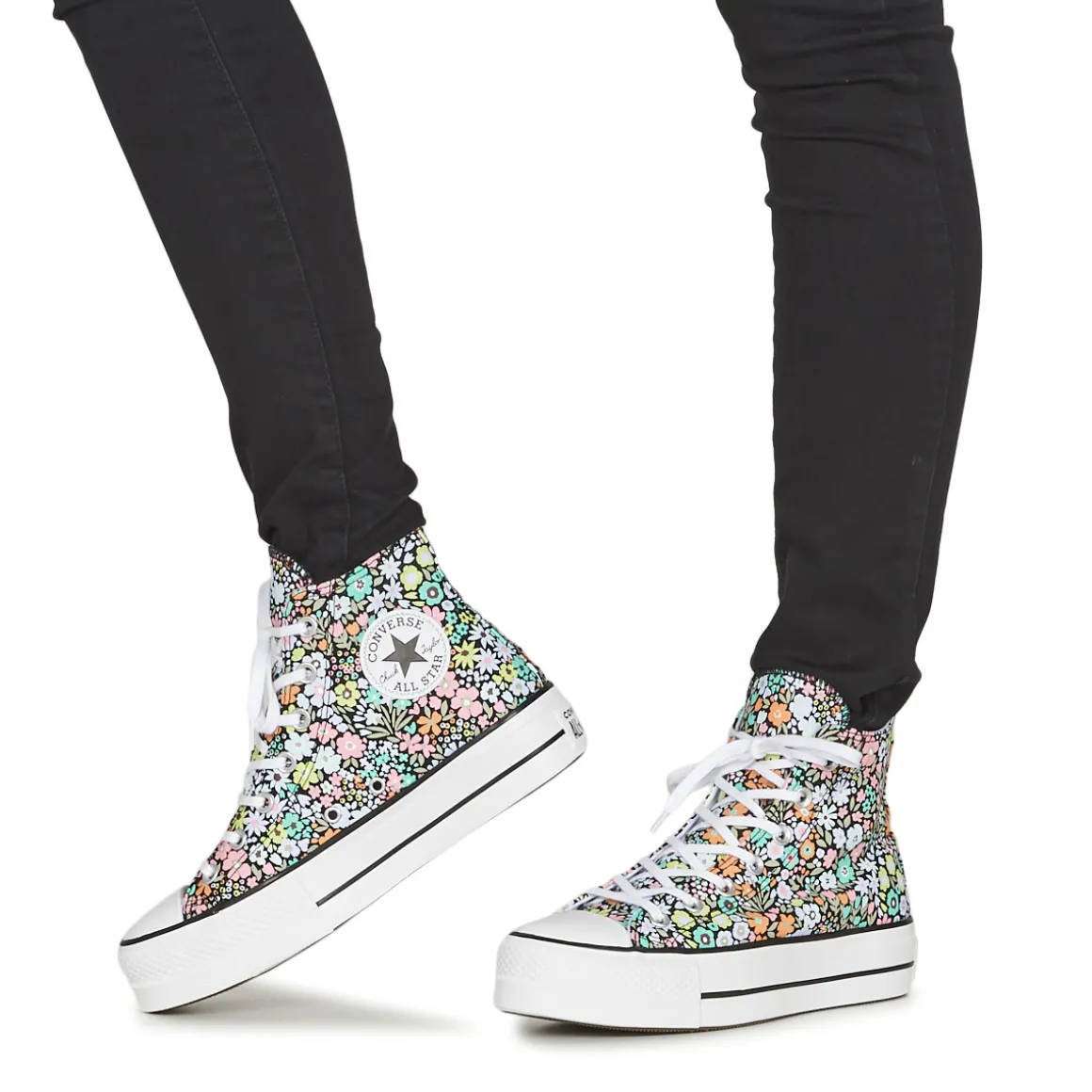 CHUCK TAYLOR ALL STAR LIFT ALLOVER FLORALS