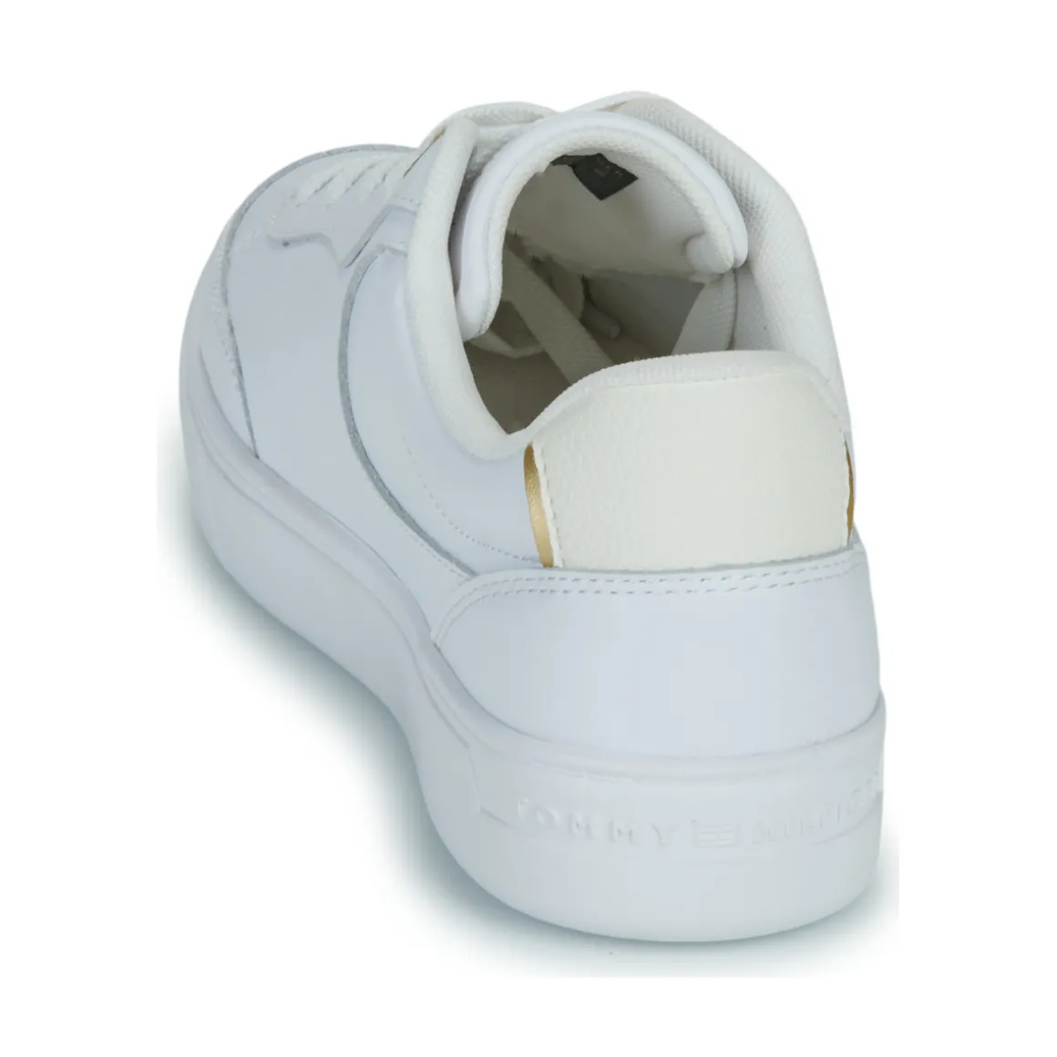 ESSENTIAL CHIC COURT SNEAKER