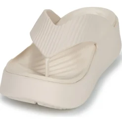 Getaway Groove Platform Flip