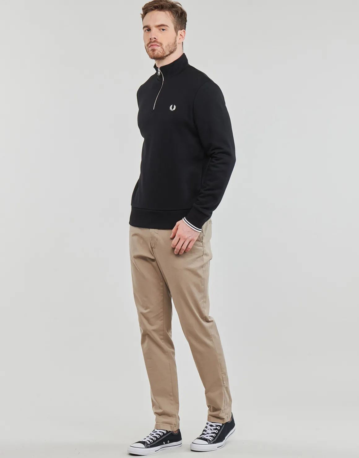 HALF ZIP SWEATSHIRT