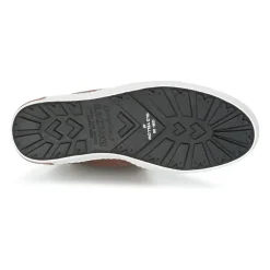 INCH WORKER ON FOXING FUR