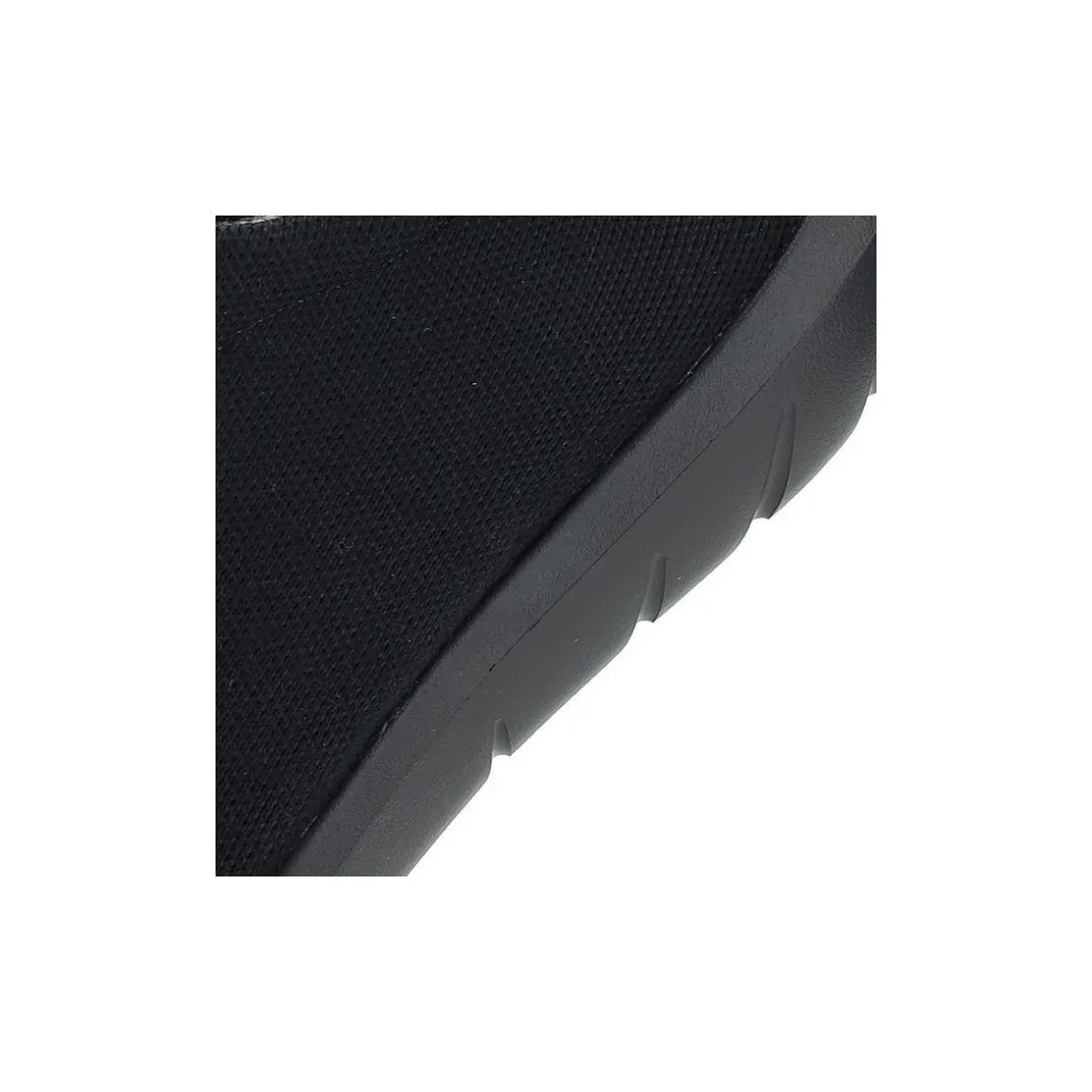 LIVING CLOUD BLACK SOLE