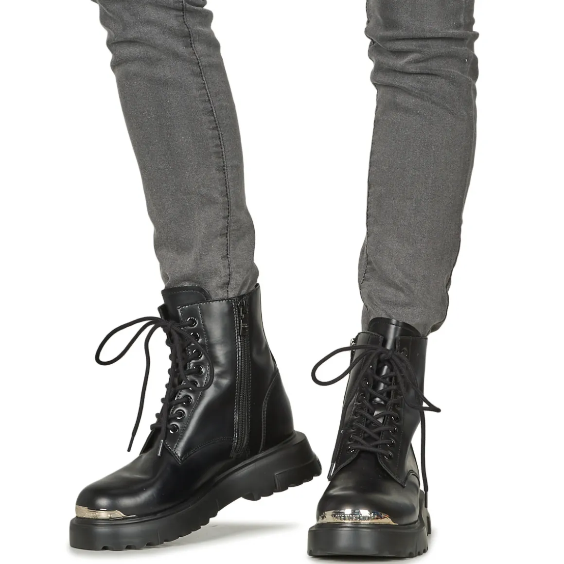 SQUARE LOVE ANKLE BOOT