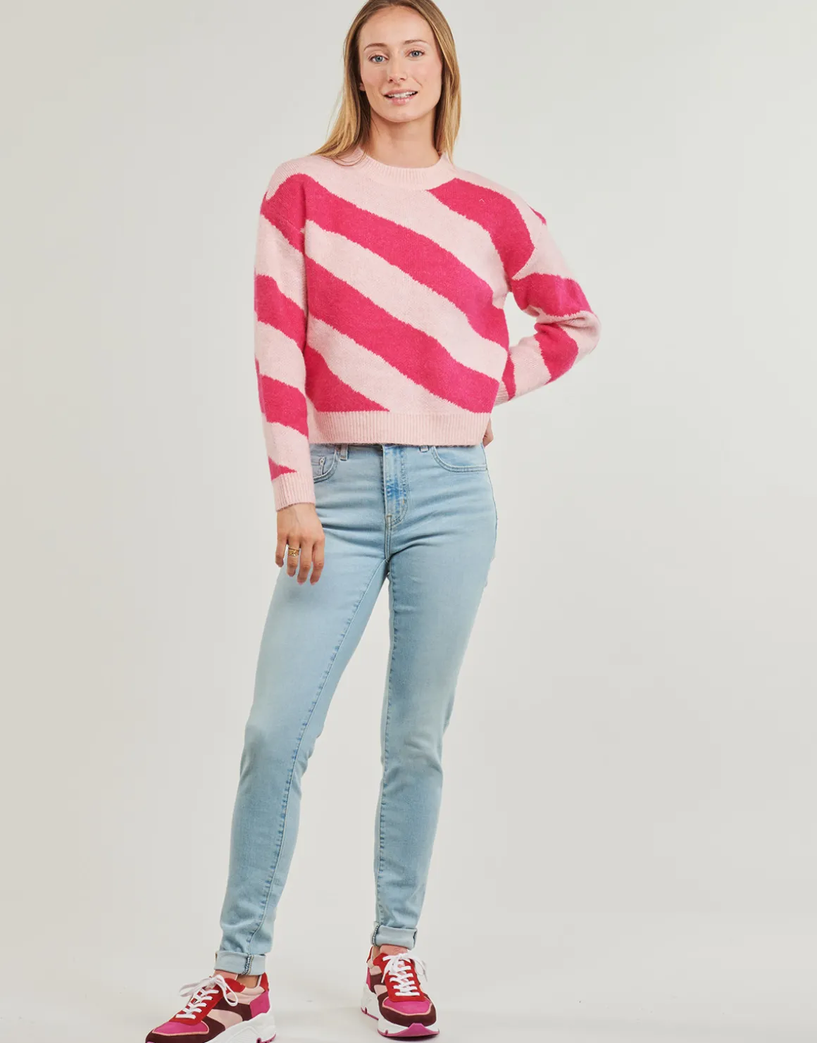 721 HIGH RISE SKINNY