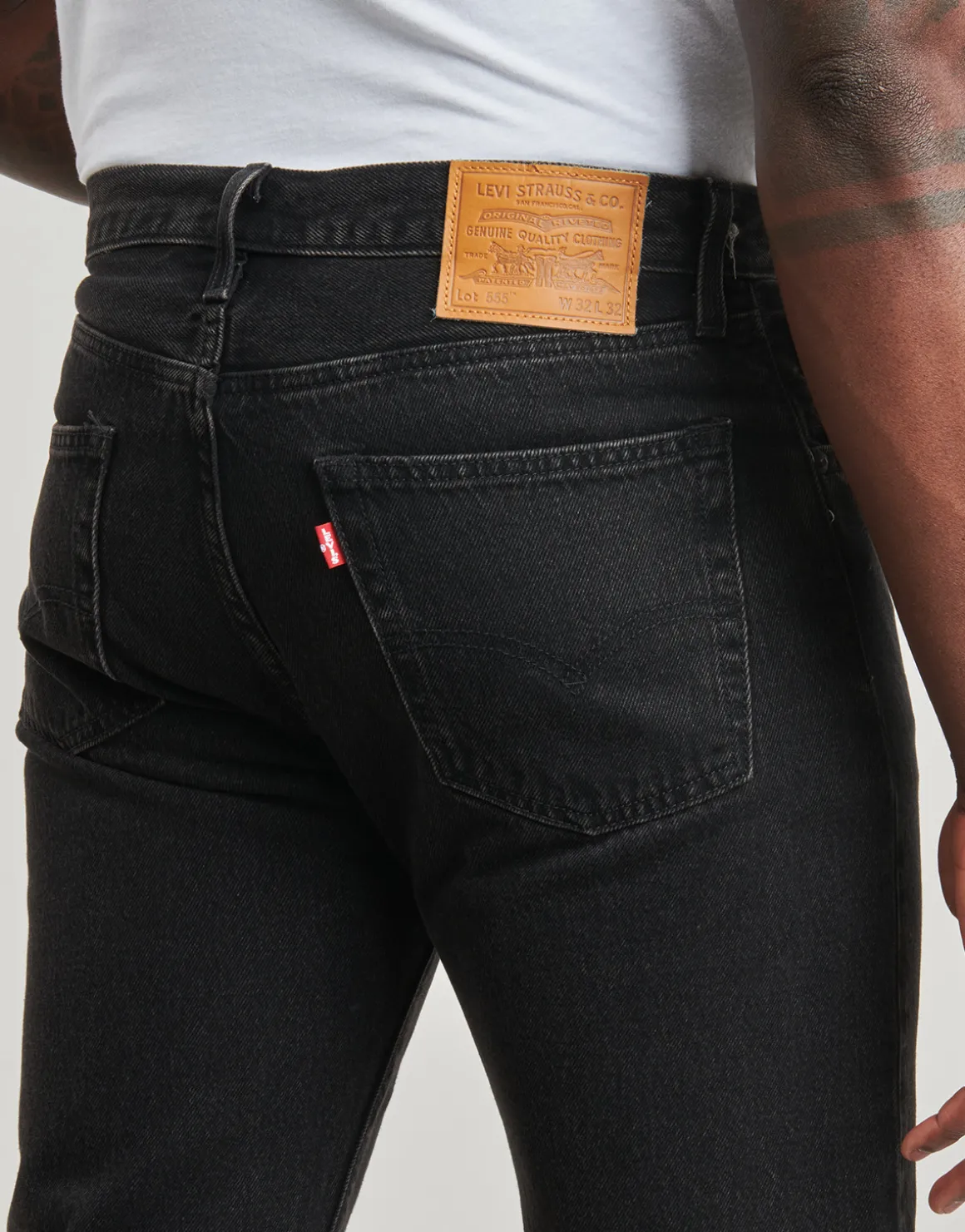 555® RELAXED STRAIGHT