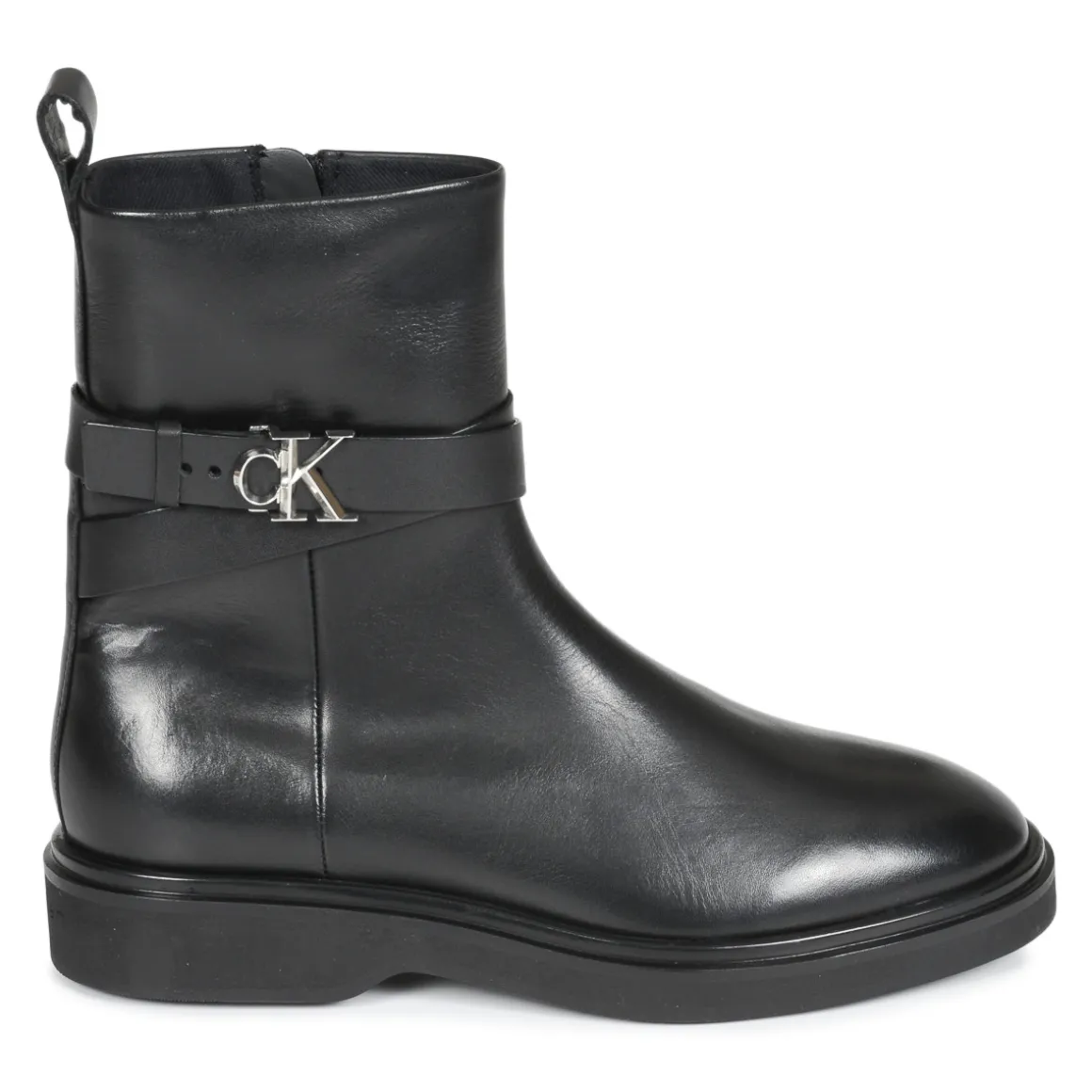 ANKLE BOOT W/ METAL LOGO