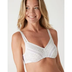 by - Soutien-gorge raffiné à armatures