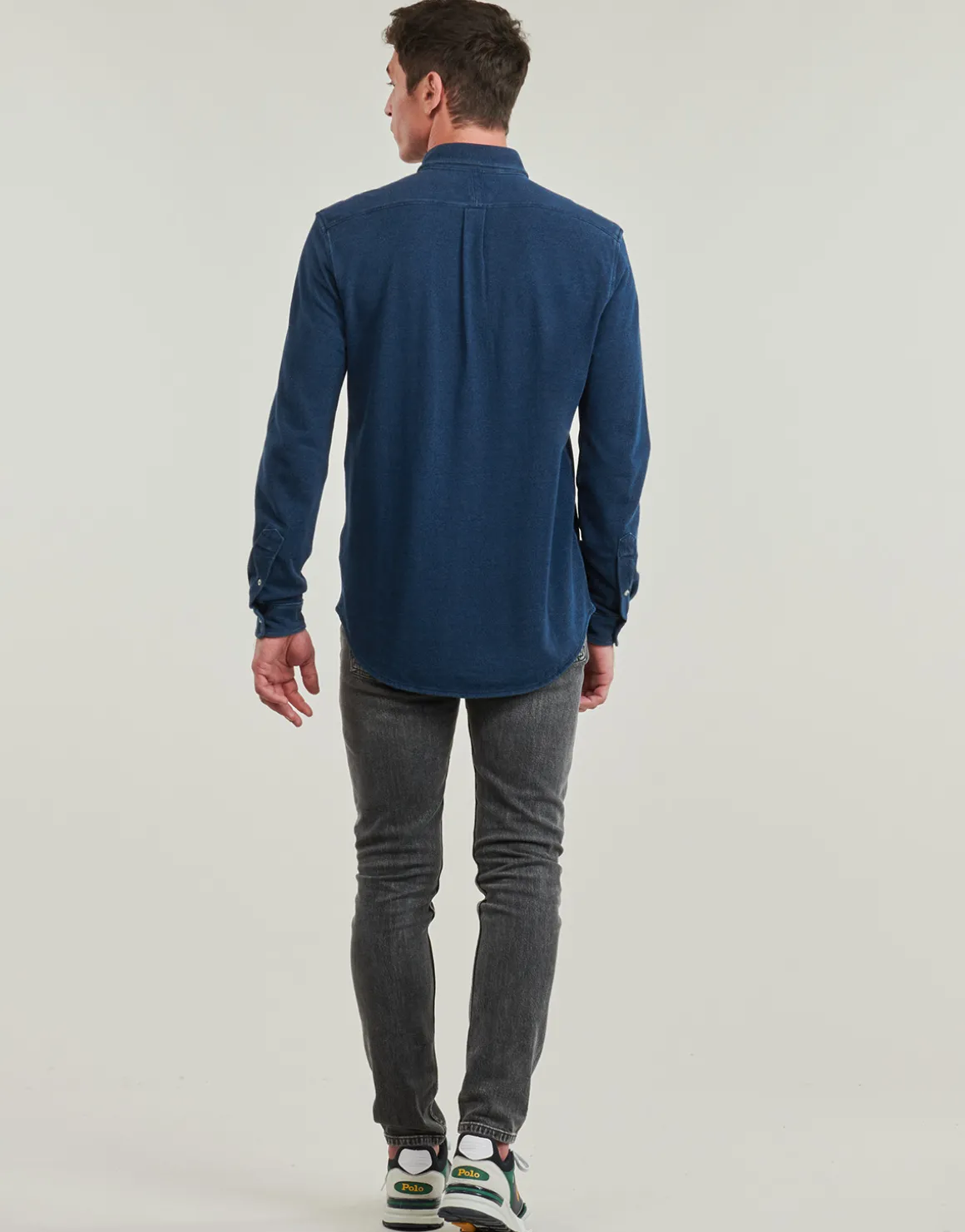 CHEMISE AJUSTEE COL BOUTONNE EN POLO FEATHERWEIGHT