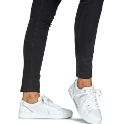 CHIC COURT SNEAKER