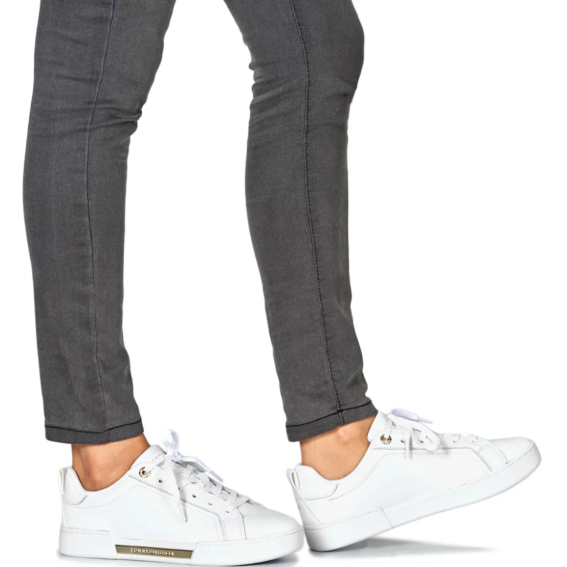 CHIQUE COURT SNEAKER