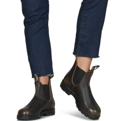CLASSIC CHELSEA BOOTS
