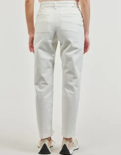 ESSENTIAL CHINO