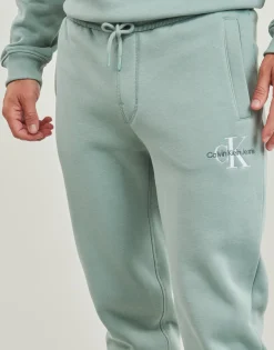 ESSENTIALS DOWN JACKET