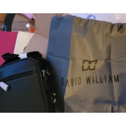 Grande sacoche en cuir de vachette gras