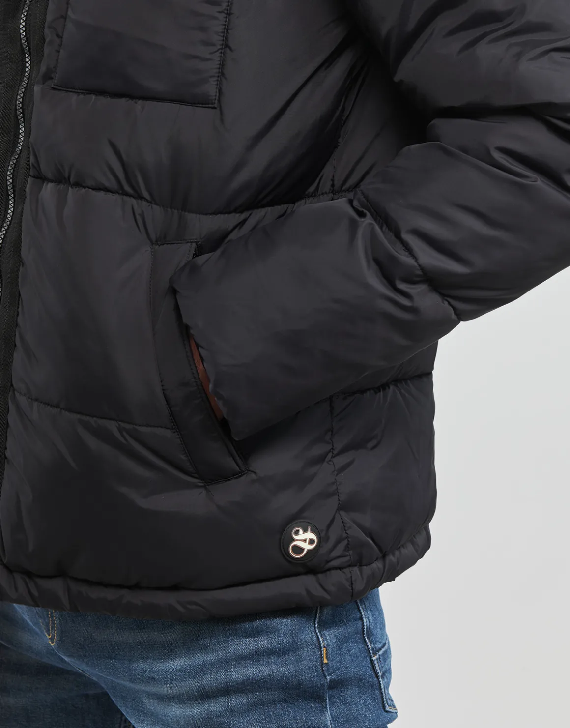 HOODED PUFFER JACKET