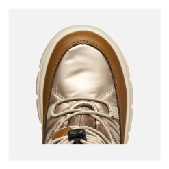 J WILLABOOM GIRL B A