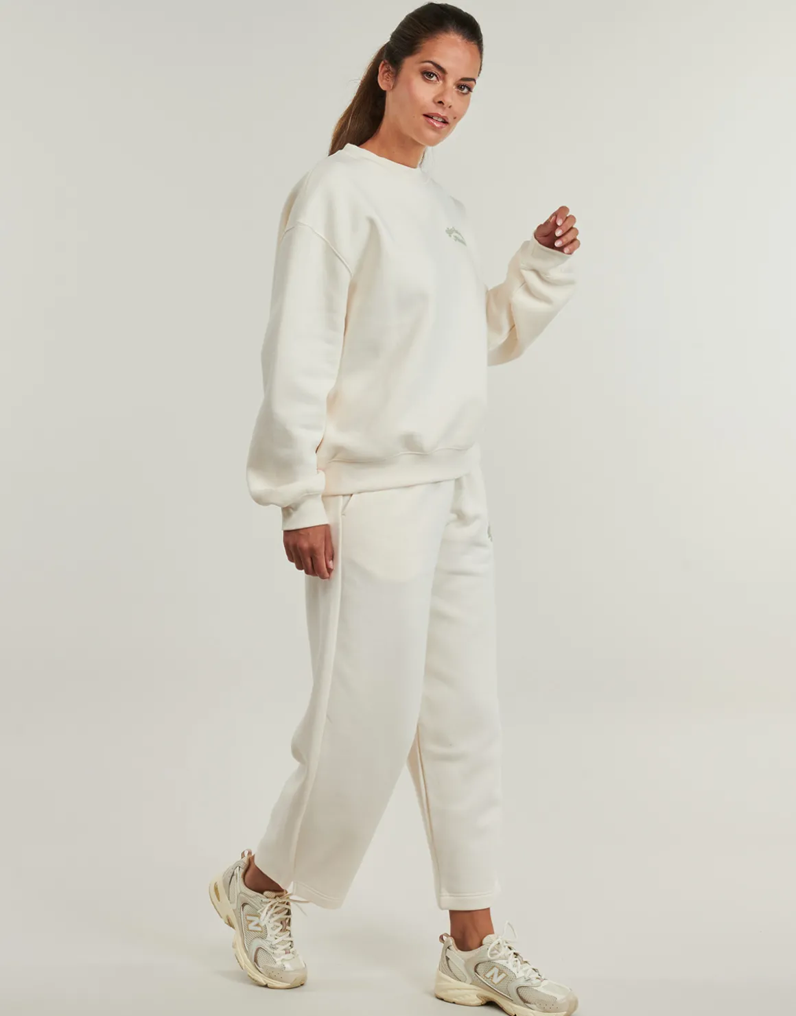 LINEAR HERITAGE FLEECE CREW