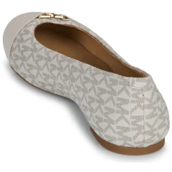MANDY FLAT