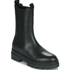 MONOCHROMATIC CHELSEA BOOT