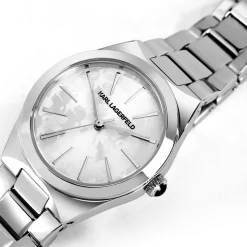 Montre en acier inoxydable