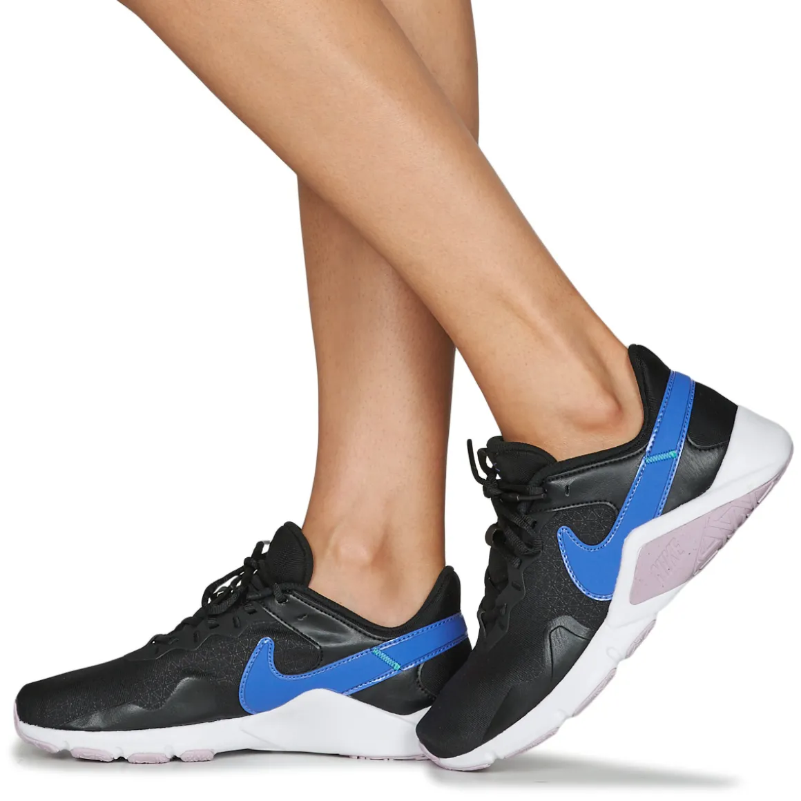 NIKE LEGEND ESSENTIAL 2