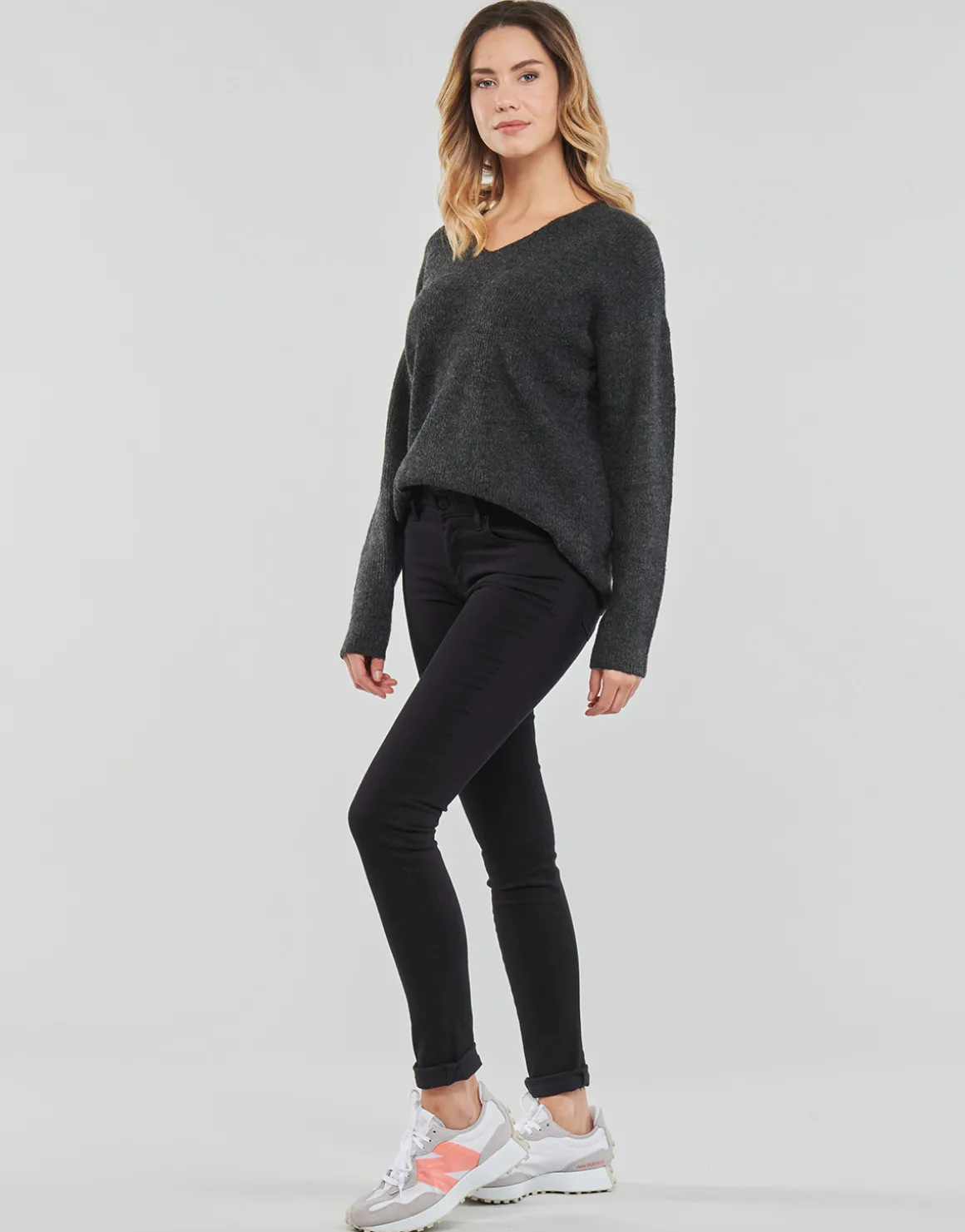 ONLCAMILLA V-NECK L/S PULLOVER KNT NOOS