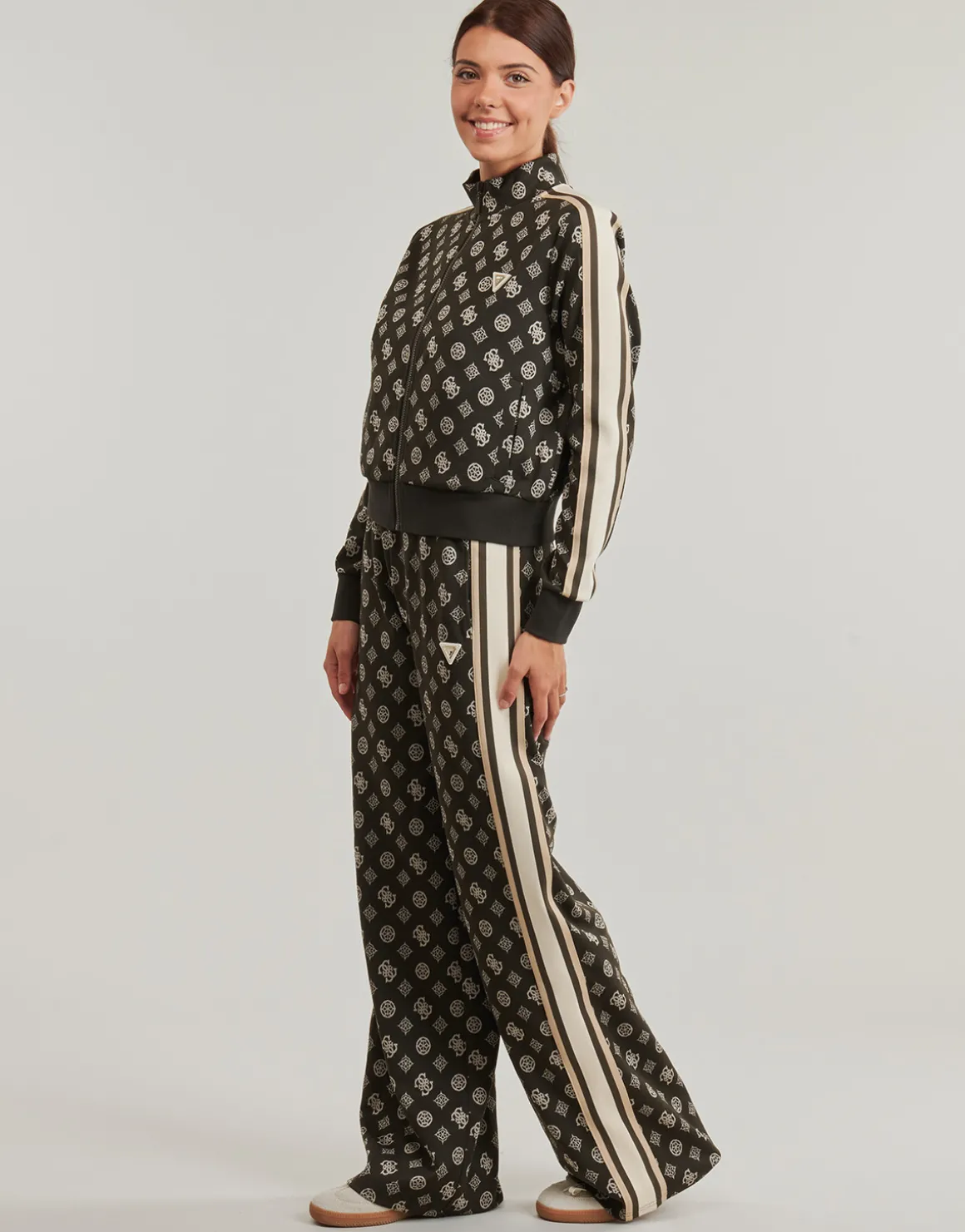 PEONY TAPED FULLZIP SWEATSHIRT