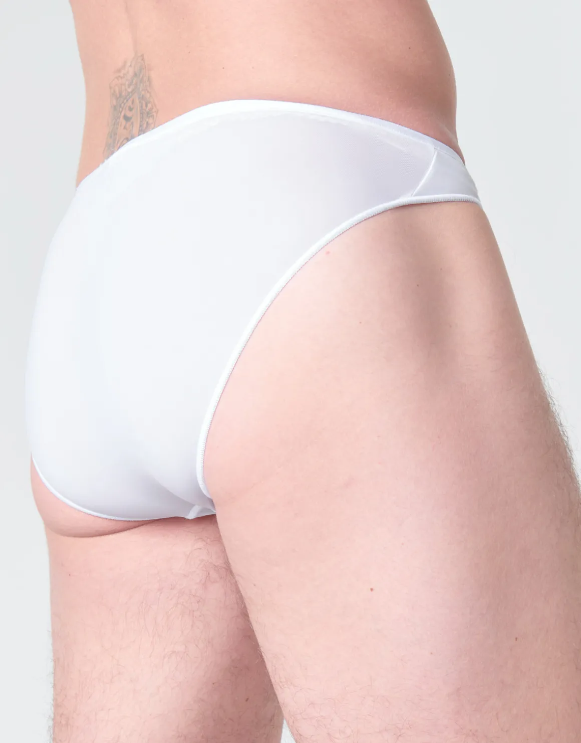PLUMES MICRO BRIEF
