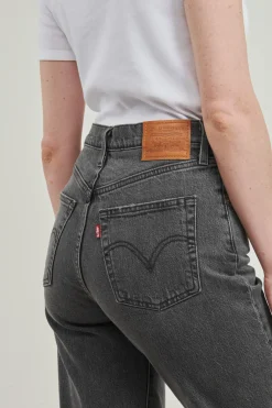 RIBCAGE STRAIGHT ANKLE