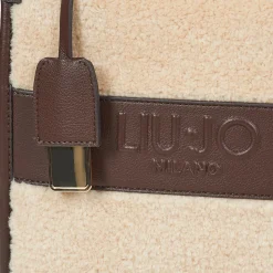 RIDHI WILD COZY WINTER