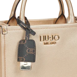 RIDHI WILD COZY WINTER