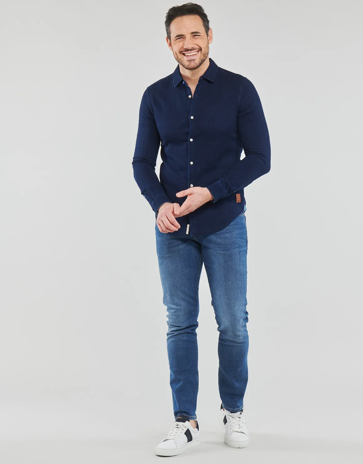 SEASONAL ESSENTIALS RALSTON SLIM FIT JEANS UNIVERSAL