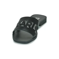 SKOOT II KARL KUT-OUT