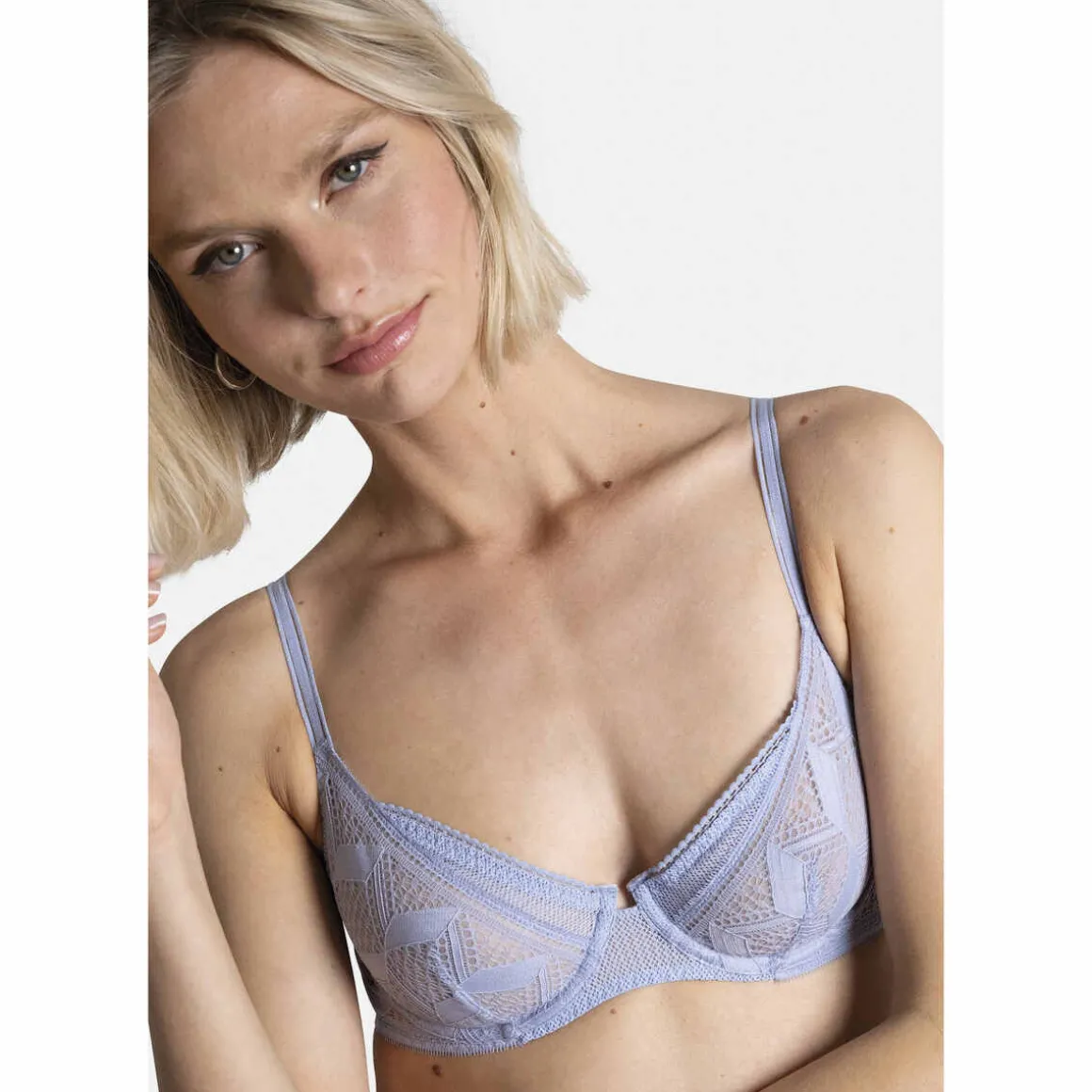 Soutien-gorge plongeant SCARLETT