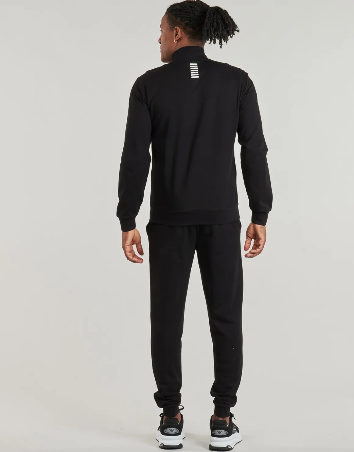 TRAIN CORE ID T-SUIT 8NPV60