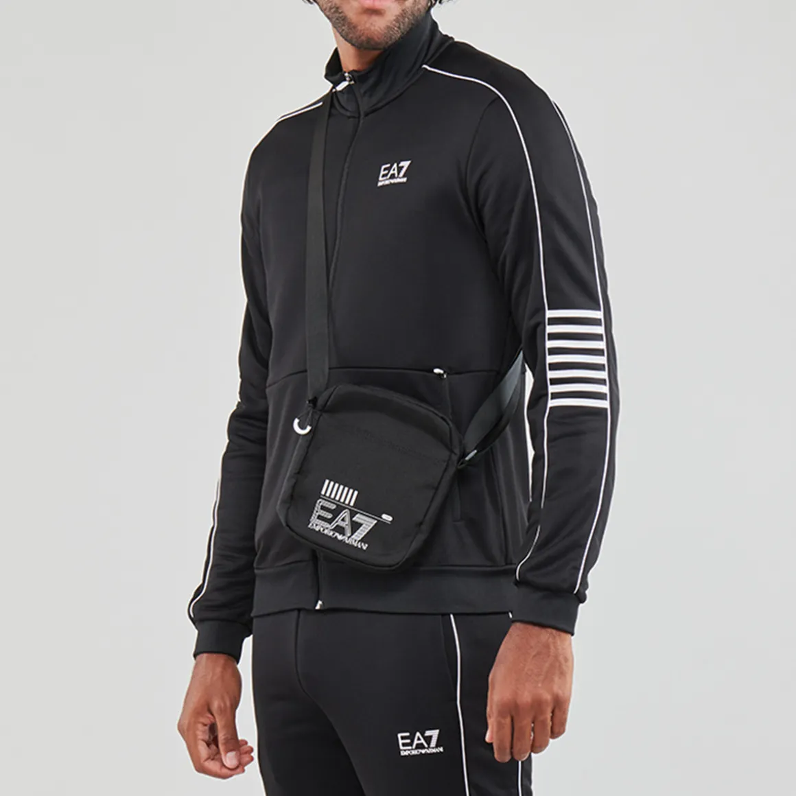 TRAIN CORE U POUCH BAG SMALL A