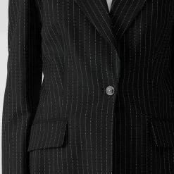 veste à fines rayures